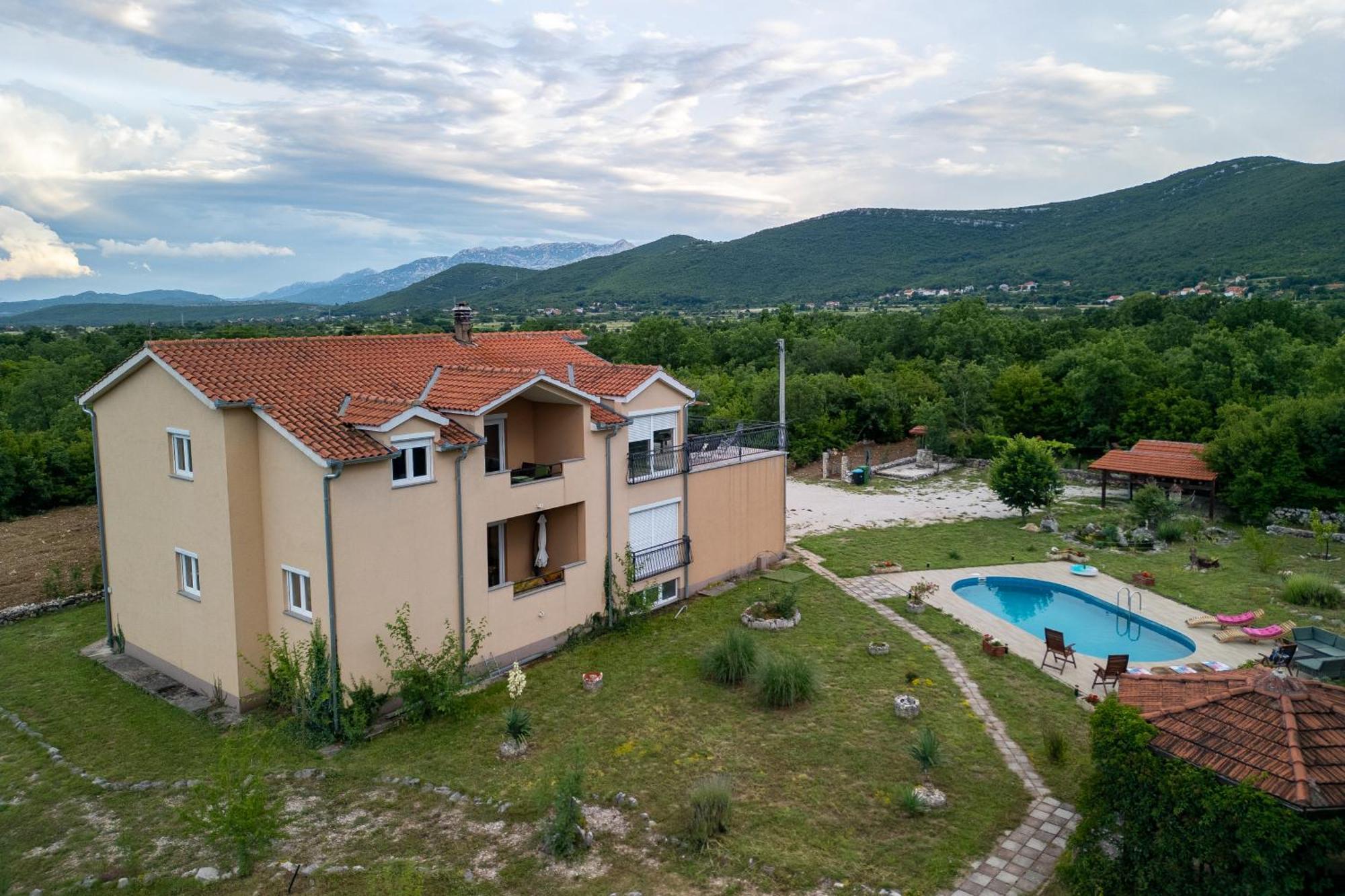 Villa Bravic Kraj  ภายนอก รูปภาพ